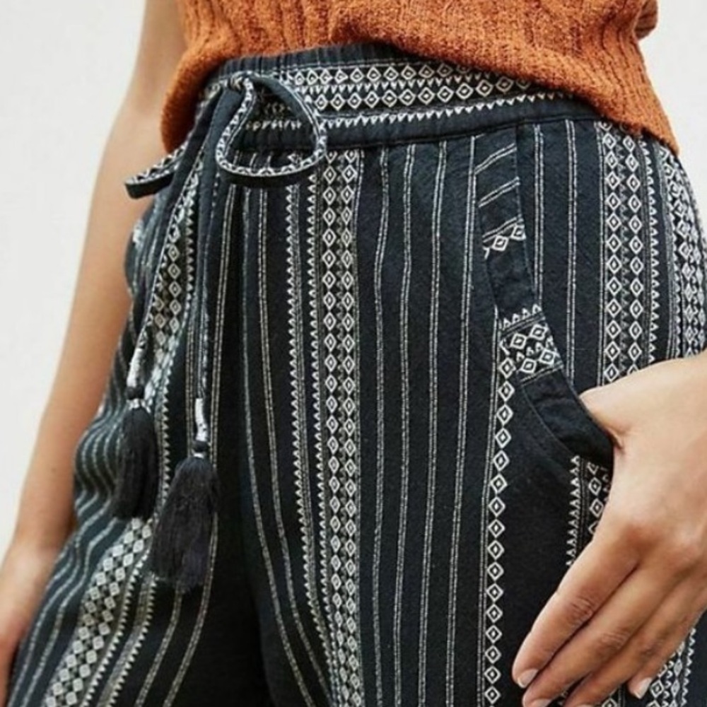 Anthropologie Essential Beach Pant Pull-On Boho Tassel Tie Waist Black Medium - Picture 2 of 10